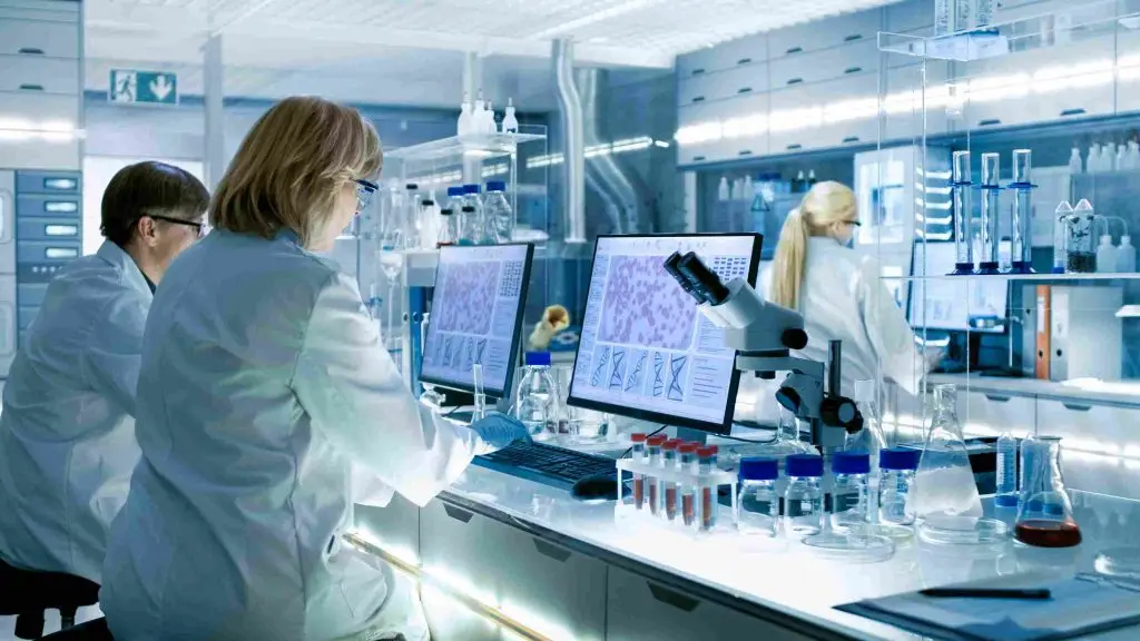 Film chimie laboratoire anti virus 1 11zon